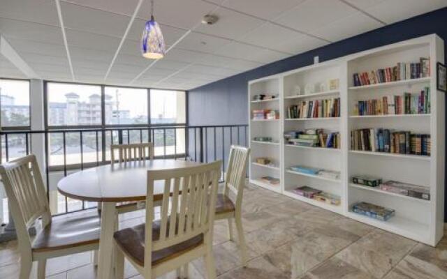 9400 1207 - 2 Br Condo