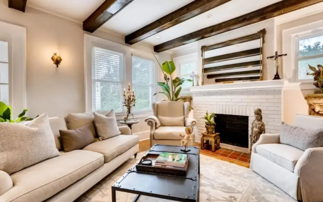 Midtown 1417 By Homecomfortstay