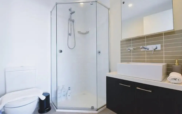 Hfn Union Tower Apartment