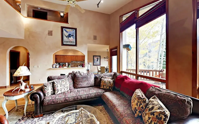 1874A Glacier Court Chalet