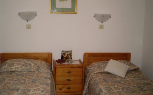 Hotel Loutrovia
