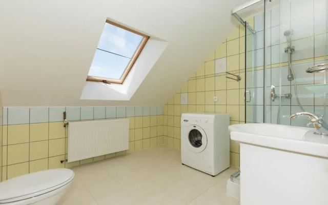 Holiday House Bursztyn by Renters