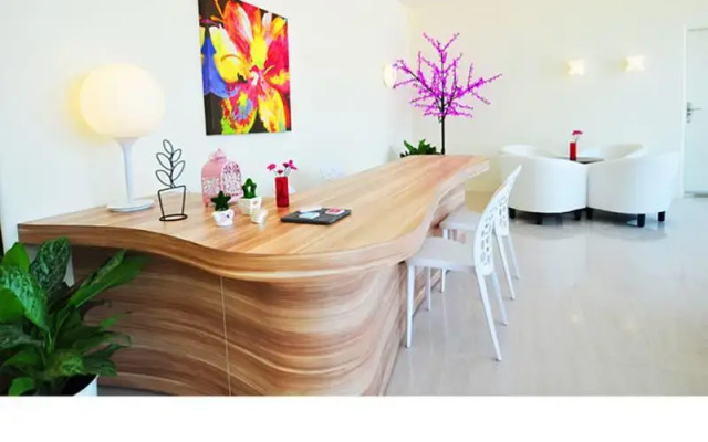 Le Guest House