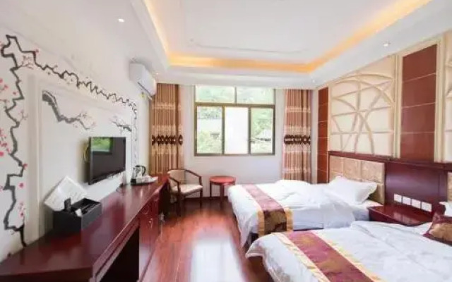 Ya'an Bifengxia Jinshan'ge Inn