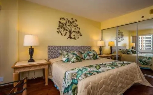 Ilikai 1130 - Studio Condo