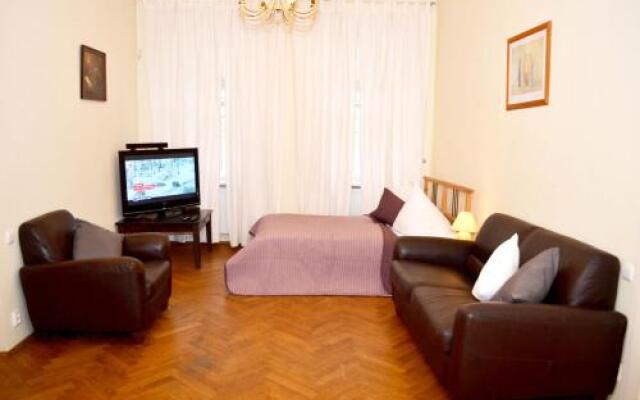 Modern Cozy Apartment by Ruterra