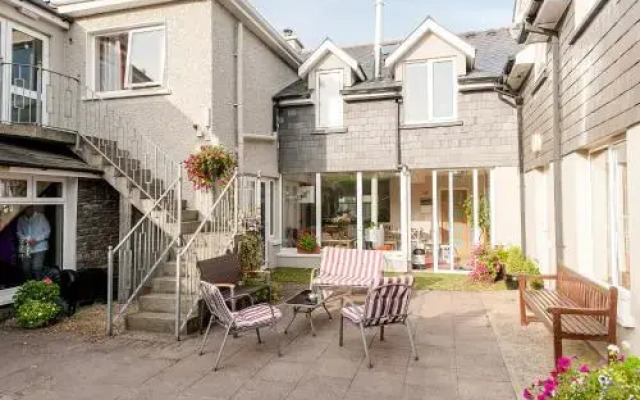 Macliam Lodge Guesthouse