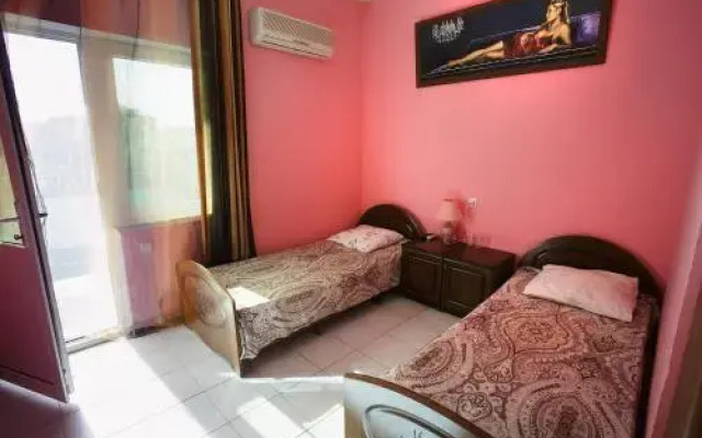Svoya Guesthouse
