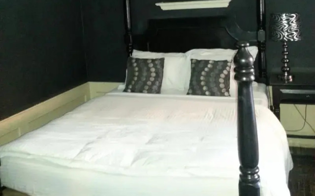 Courtyard Hotel