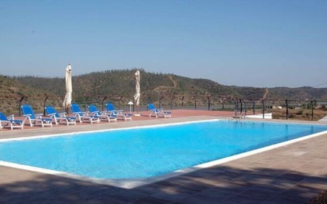 Guerreiros do Rio River Hotel