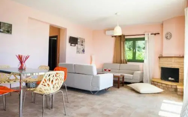 Trapezaki Captains Villa