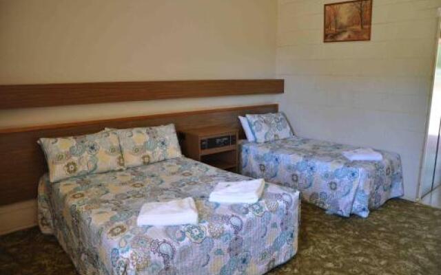 The King's Own Hotel Motel