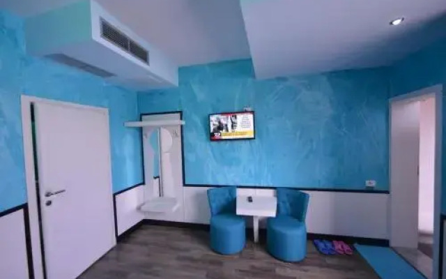 Lotus Hotel