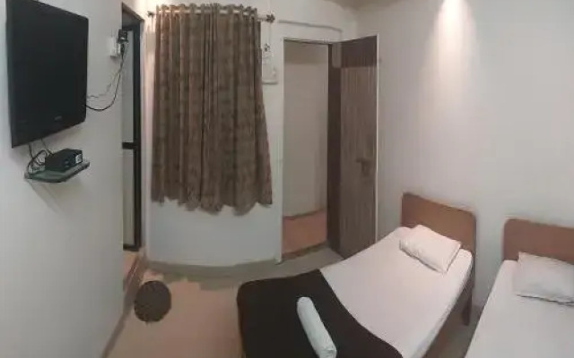Hotel Ashirwad Lodge