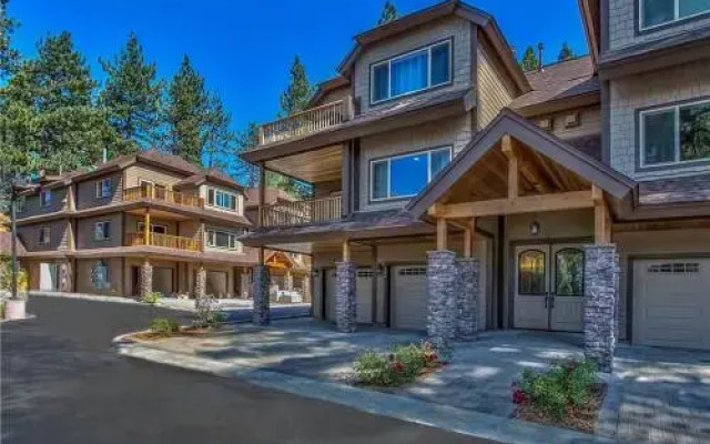 The Downtown Condo by RedAwning