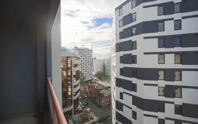 Lovely Studio Apartment with Balcony