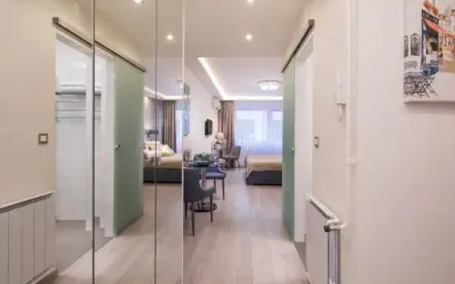 d.Five Danube Corso Boutique Apartment