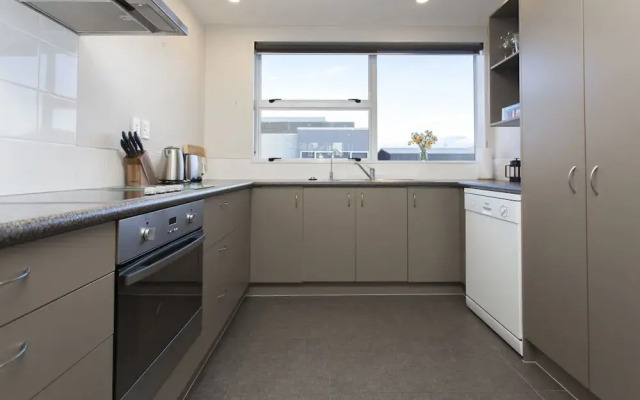 The Strandon Loft No7