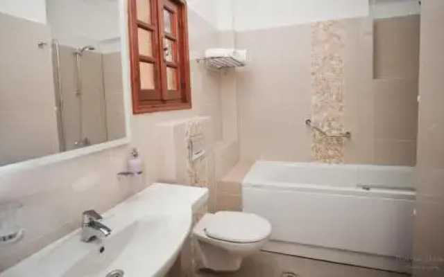 Aphrodite Luxury Studios & Apartments