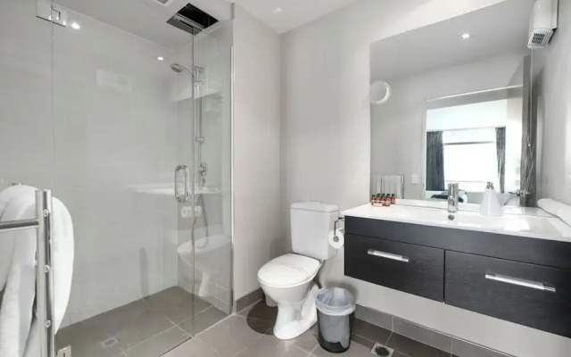 Stylish Queenstown Abode