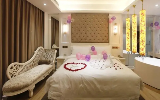Huangma Holiday Island Style Hotel