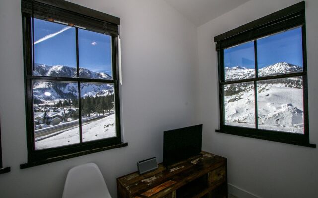 Creek#1334 - 3 Br Condo