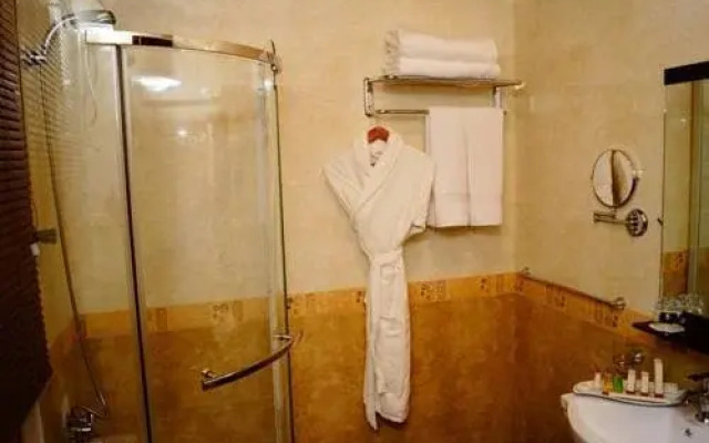 Ashaad Al Tahliah Hotel And Suites
