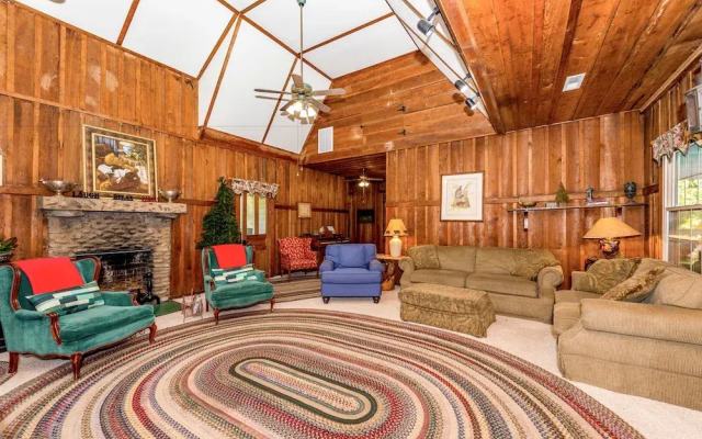 49 Atkins Loop Home
