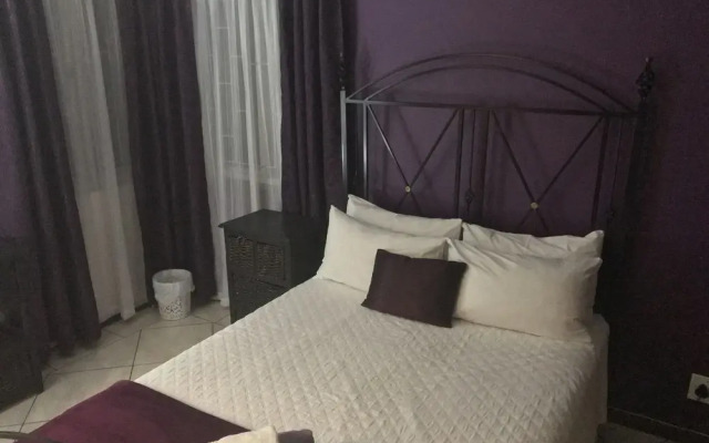 Lilly Self-Catering