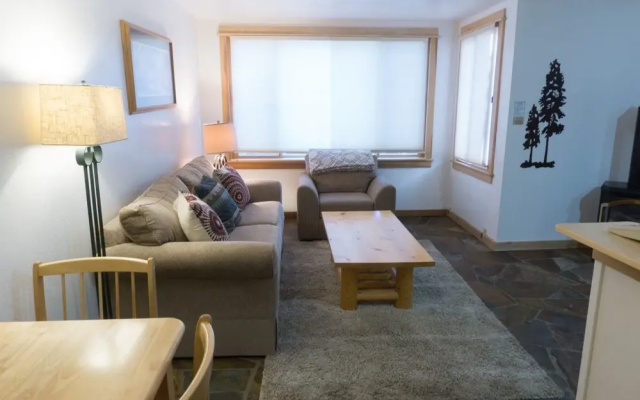 4083 Ski Trails