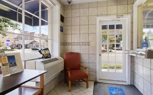 Travelodge - Alexandria