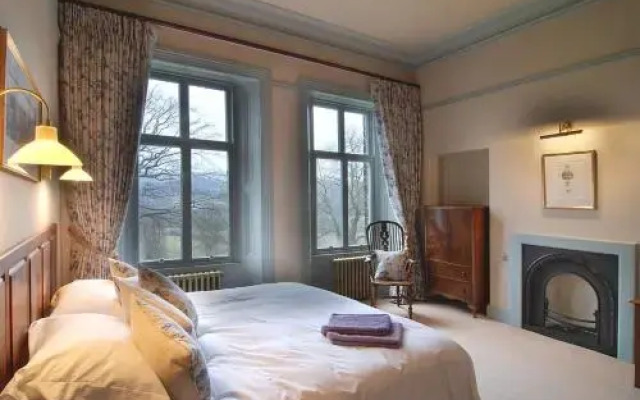 Sladen House