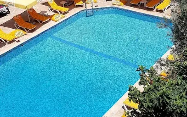 Anex Palm Beach Otel Kucukkuyu