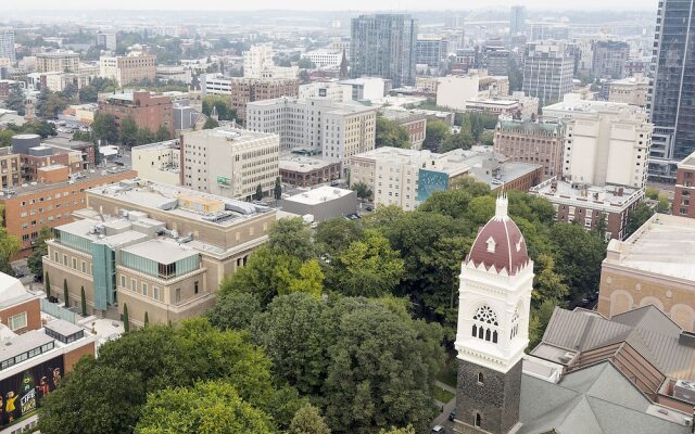 Central Apartments by Barsala