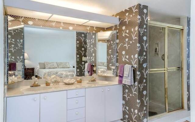 Lighthouse Towers 2008 - Two Bedroom Condo