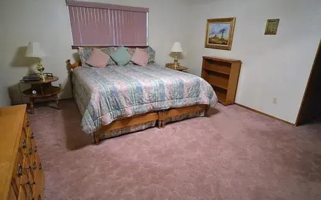 Aaa Escape - 3 Br home by RedAwning