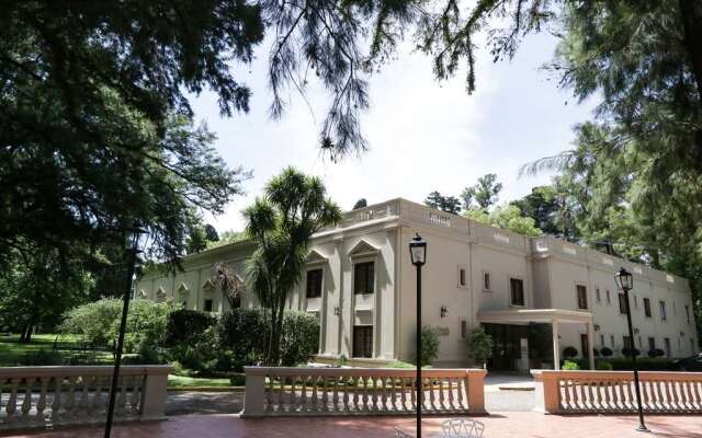 Howard Johnson Resort & Spa Escobar