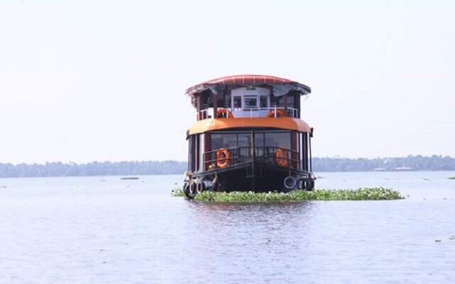 Swasti House Boat 1