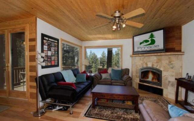 Lake Village Lair 4 Br condo by RedAwning