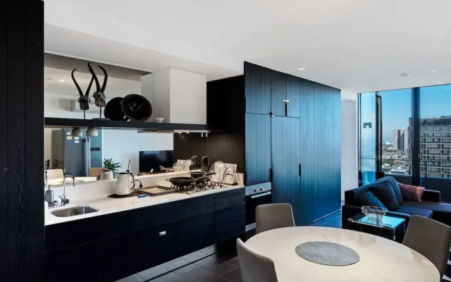 Roomerang at Elm 22