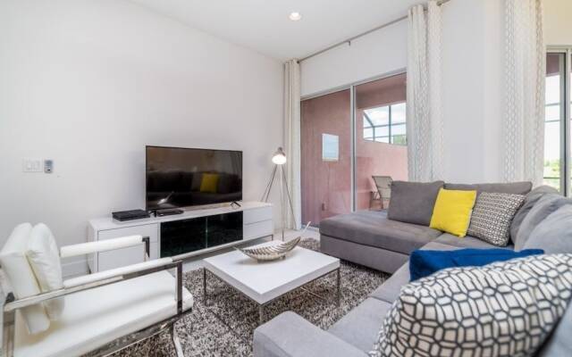 Exquisite Festival Villa