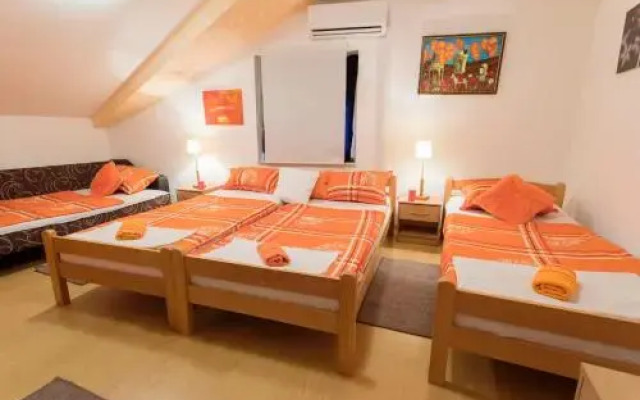 Nasa djeca Guesthouse