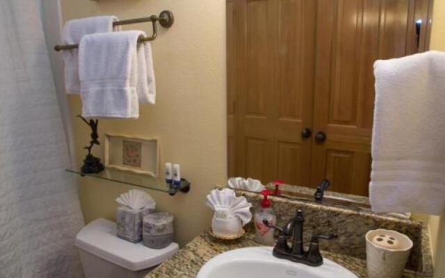 Sunset - 5 Br home by RedAwning