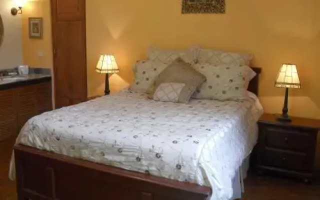 Residencial Miraflores B&B