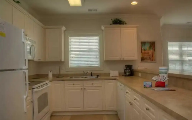 Magnolia Pointe 101 4847 3 Br home by RedAwning