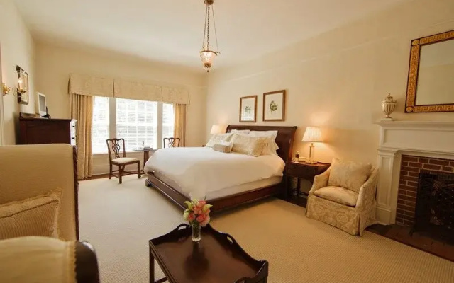 Westglow Resort & Spa