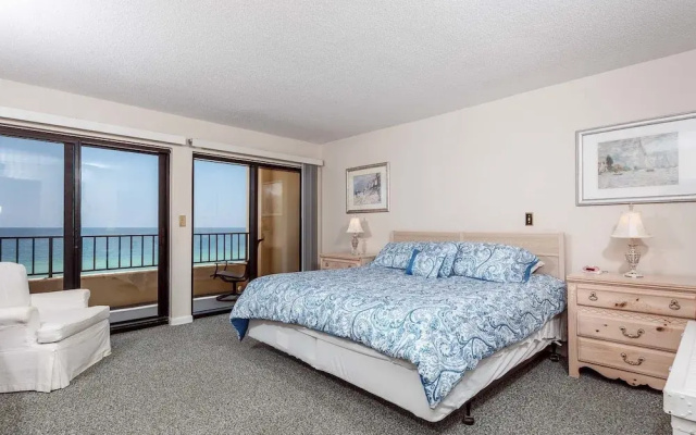 Surf Dweller 709 by RedAwning