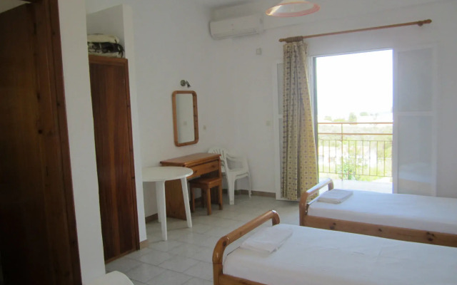Island Burmuda - Adults Only