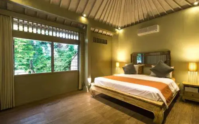 Golden Village Drupadi