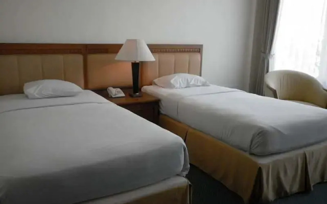 Top Star Hotel